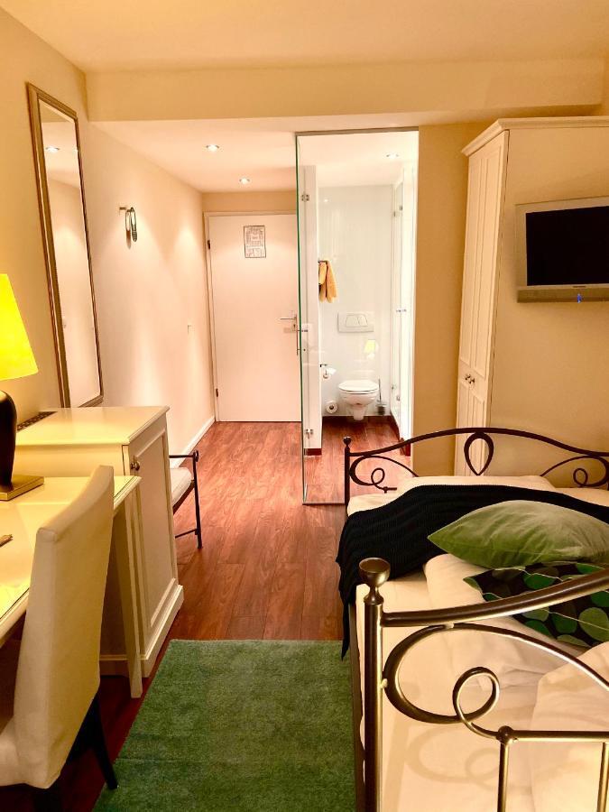 Hotel Stadt Tubingen Екстер'єр фото